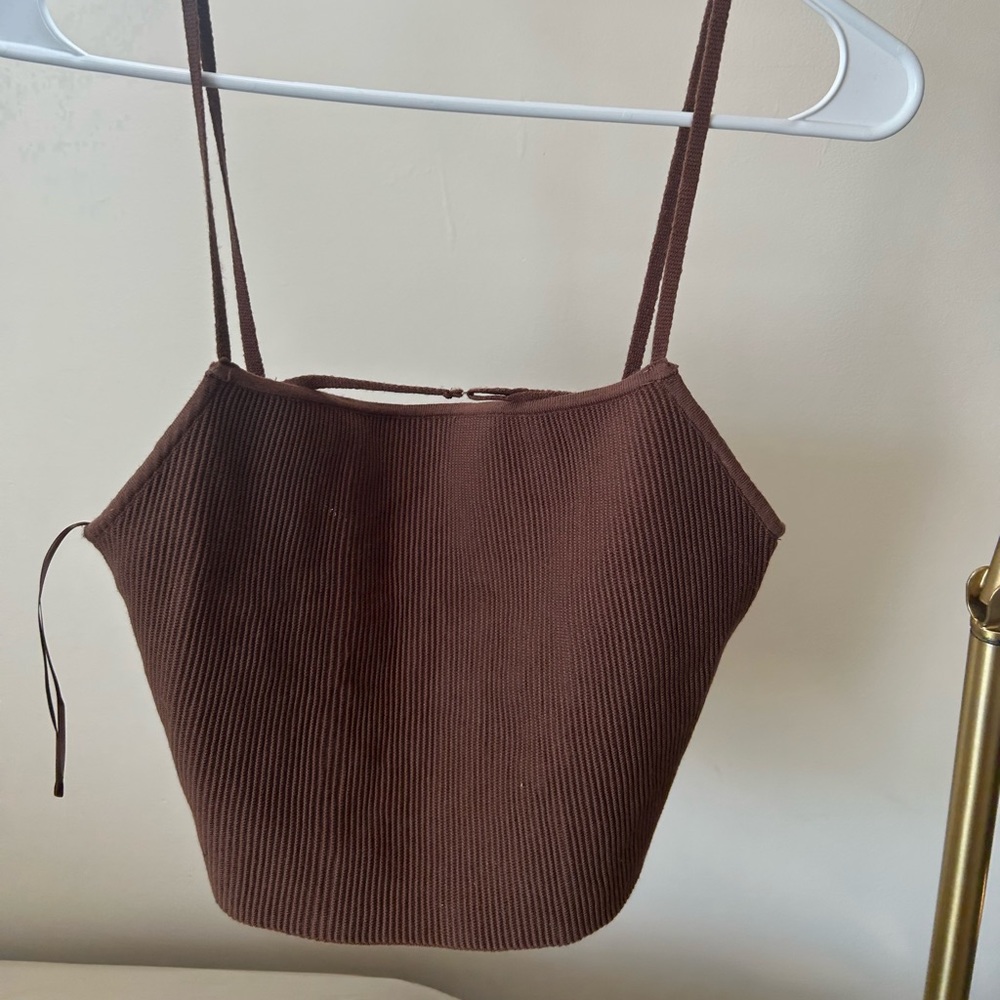 Kendall & Kylie open back crop top